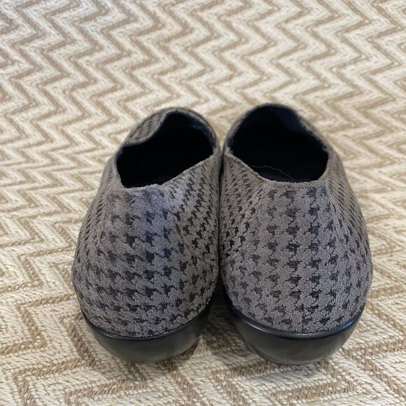 Dansko Debra Houndstooth Grey Suede Loafers - Picture 4 of 8